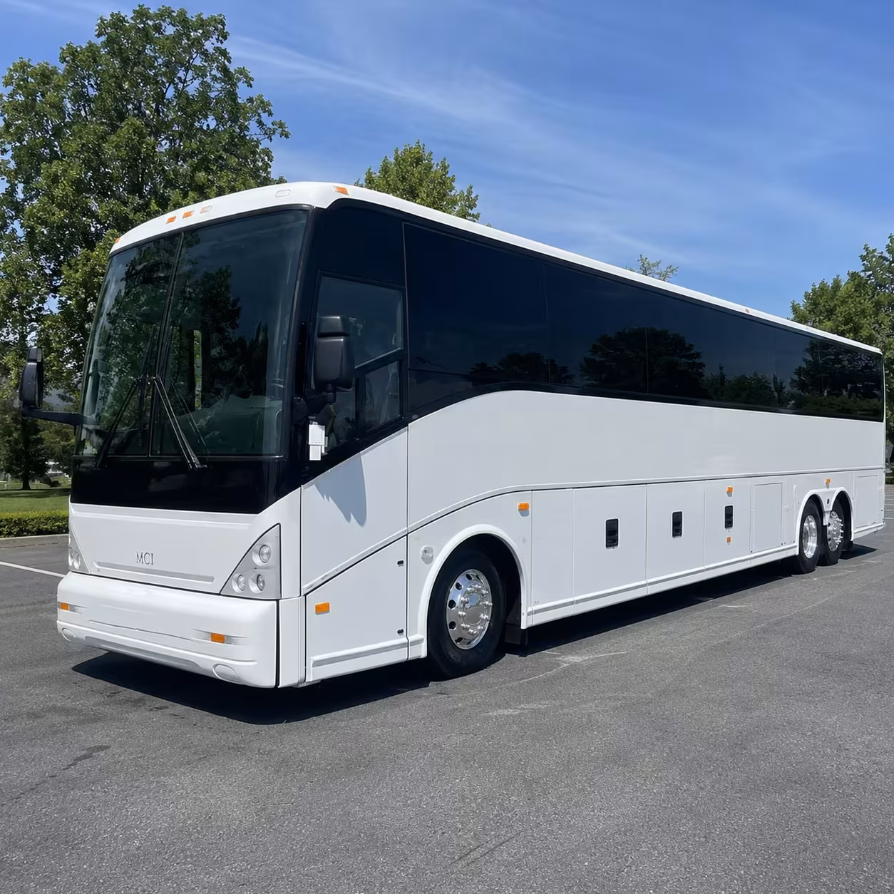 omaha airport bus rentals for every group size