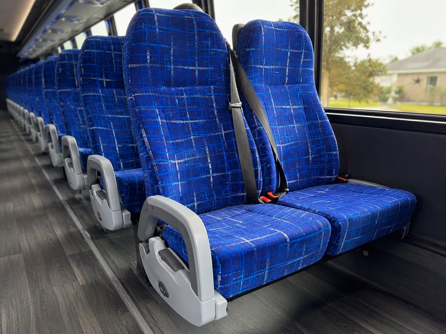 omaha charter buses