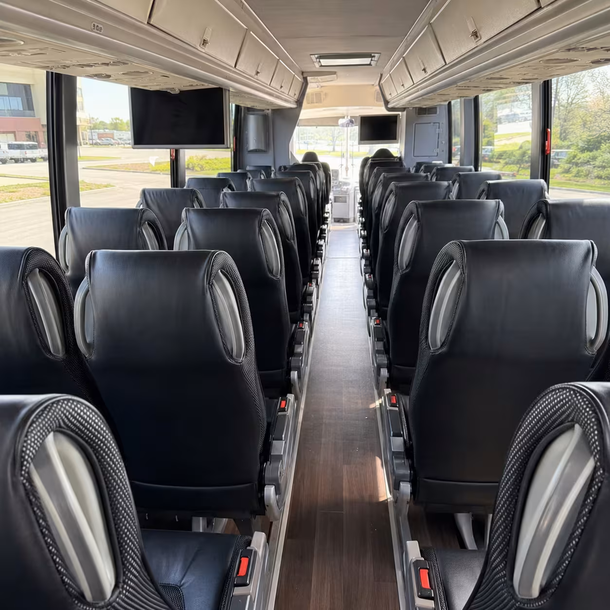omaha sports team charter buses from eppley airfield