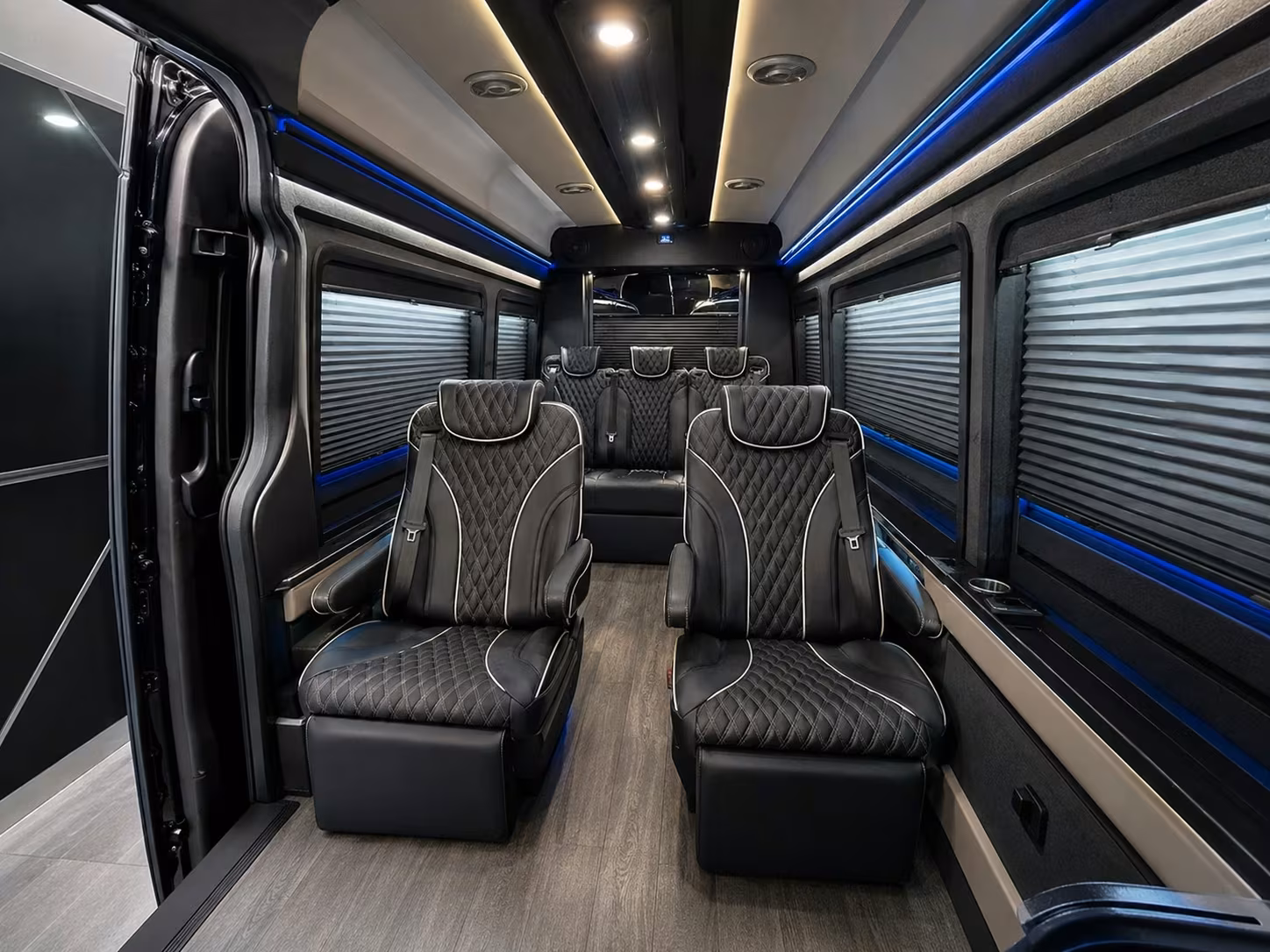 omaha wedding transportation from eppley airfield