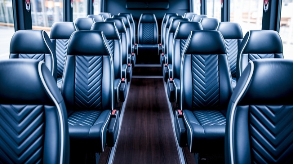 omaha 15 passenger minibus rental